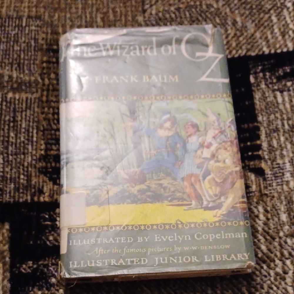 4/$30 The Wizard Of Oz By L. Frank Baum - Hardcover Book